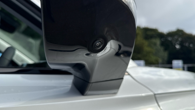 MG HS 1.5 T-GDI Trophy 5dr DCT Petrol Hatchback